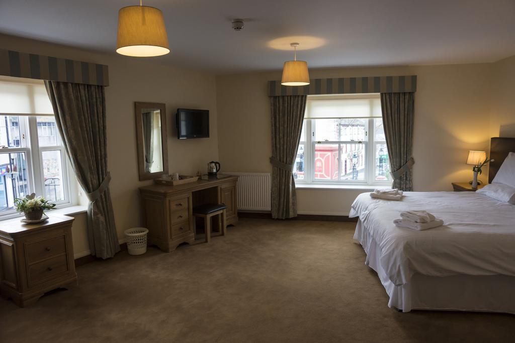 Cambrian Inn Tredegar الغرفة الصورة